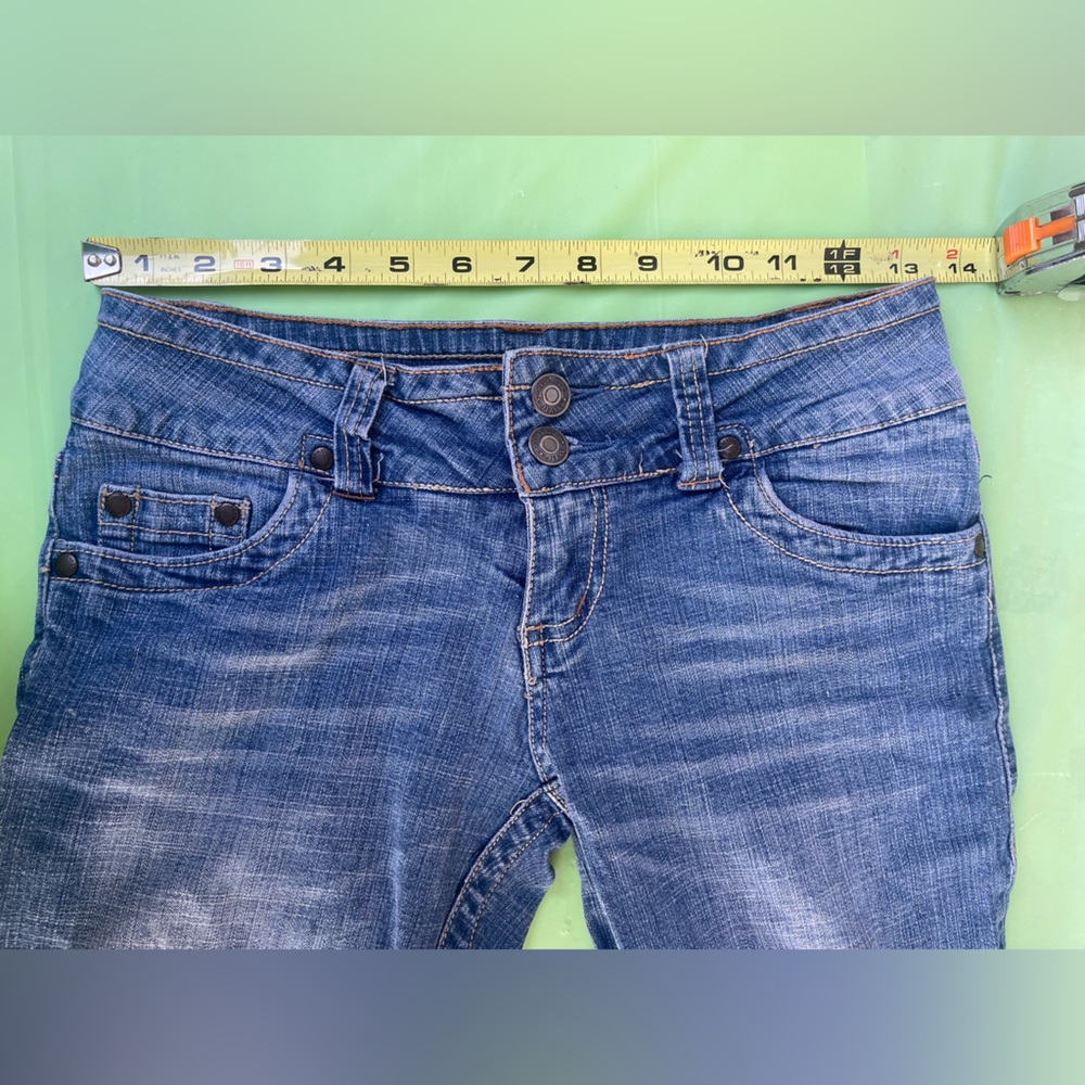 LOW RlCE FLARE LEGS VlNTAGE JEANS 
SIZE 1/2 JUNIORS - Picture 6 of 12